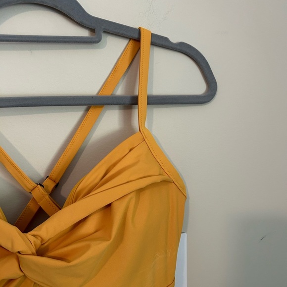 Athleta Twist Up Tankini Top Size 36D/DD in Yellow - Picture 2 of 9
